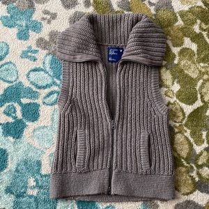 American Eagle Sweater Vest